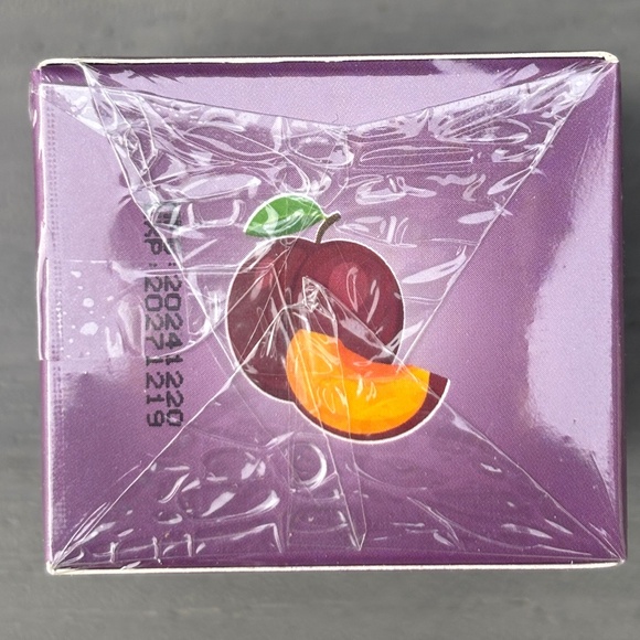 PLUM Bee Balm Lip Balm NIP SOLD OUT ONLINE - Picture 5 of 7